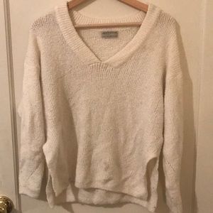 urban outfitters white sweater